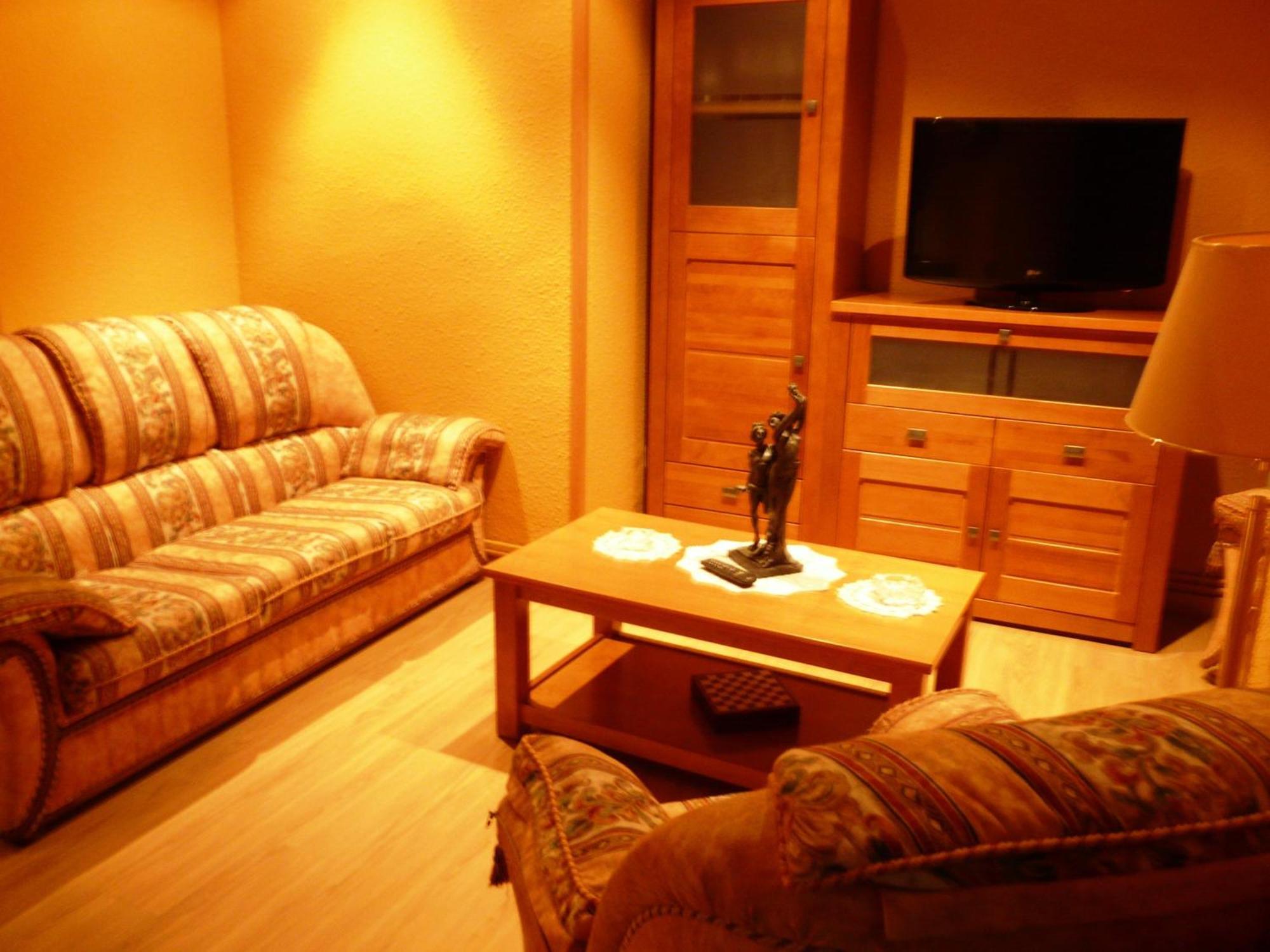 Apartamento Turistico Guara Casa Castro Барбастро Экстерьер фото