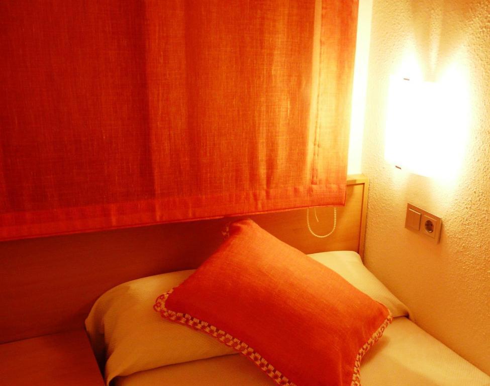 Apartamento Turistico Guara Casa Castro Барбастро Номер фото